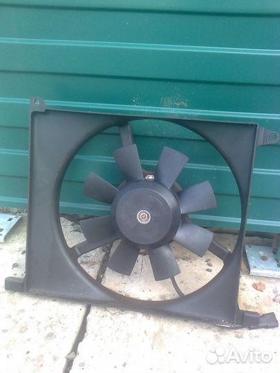 Вентилятор радиатора охлаждения с корпусом
