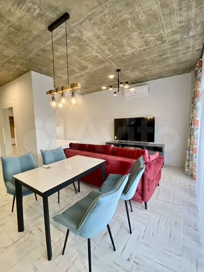 2-к. квартира, 90 м², 3/3 эт.