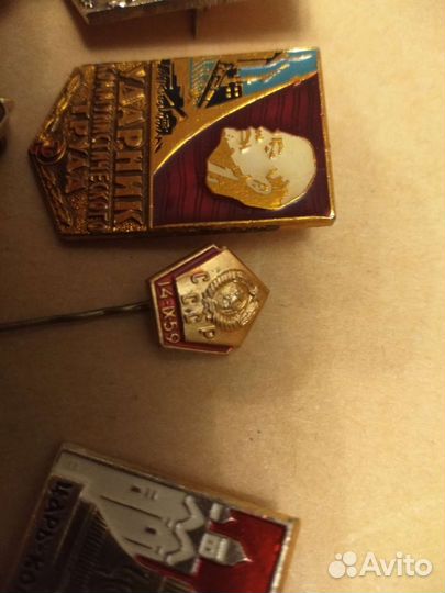 Значки СССР, влксм, партия, Кировский завод и пр