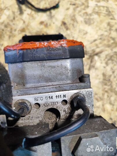 Блок абс 8E0 614 111 N