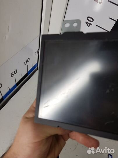 Дисплей медиацентра Nissan Teana II