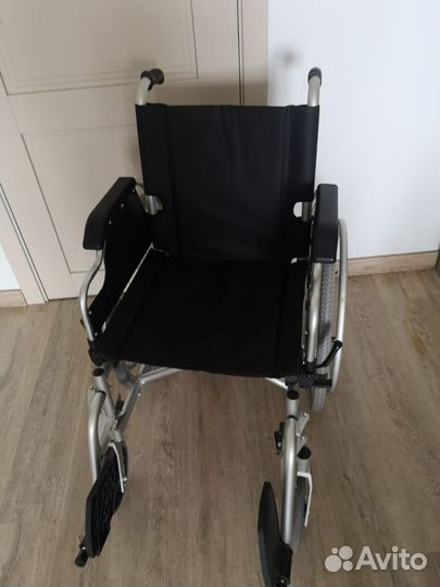 Инвалидная коляска barry