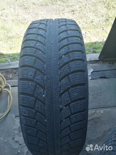 Matador MP 30 Sibir Ice 2 205/60 R16