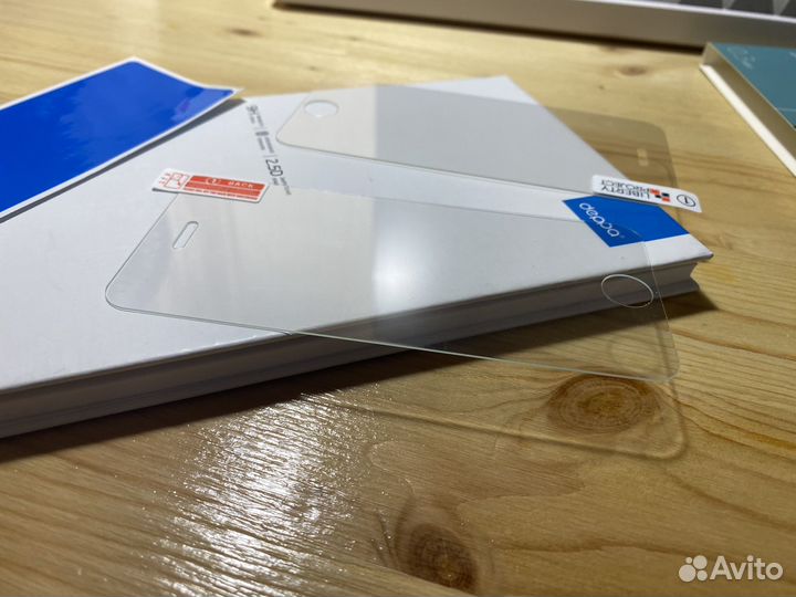 2 защитных стекла для iPhone 5/5S/SE