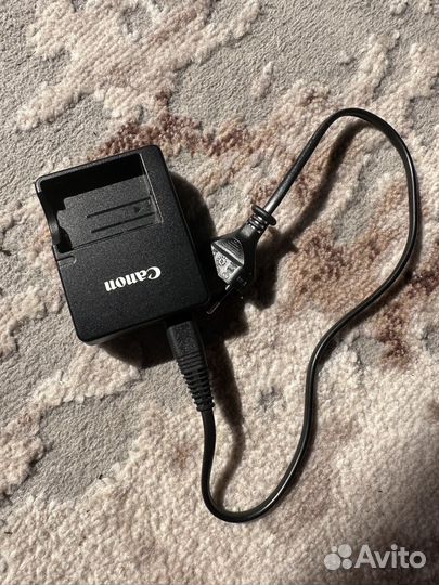 Фотоаппарат Canon 500D + Комплект