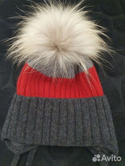 Зима. Новая и бу. Натур.Бумбон на кнопке. 2-5 лет