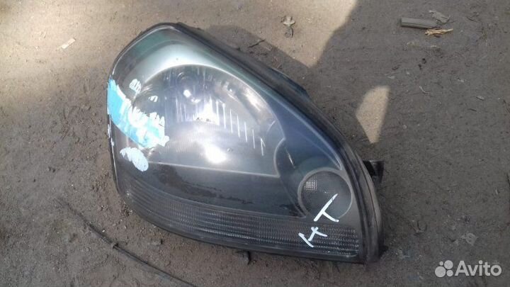 Фара правая Hyundai Tucson JM 2.0 G4GC 2007