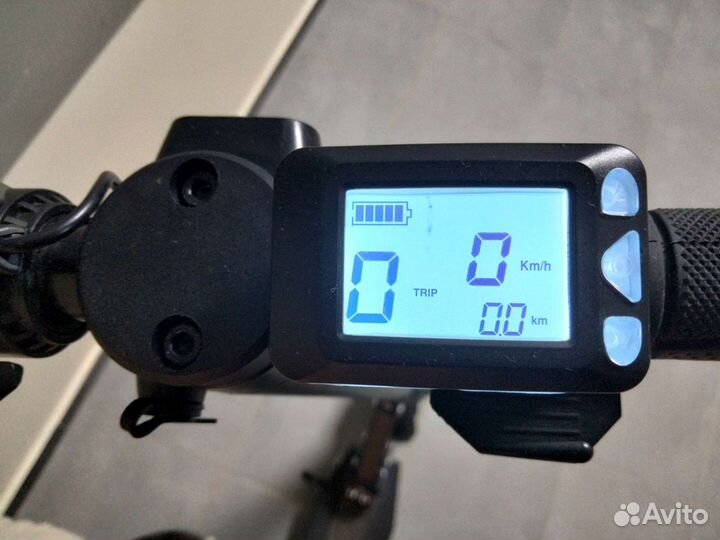 Электросамокат Hiper Stark