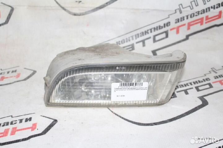 Туманка toyota carina AT210 AT211 AT212 CT210 CT21