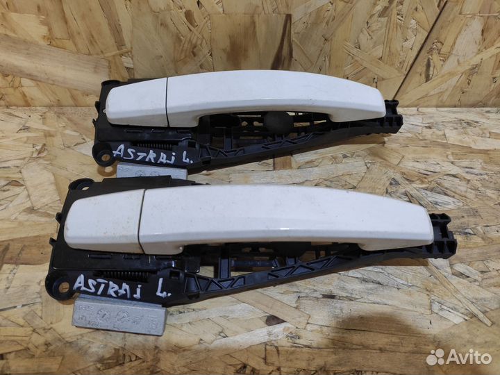 Ручка наружная левой двери Opel Astra J