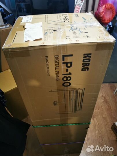 Korg LP-180 электронное цифровое пианино фортепиан