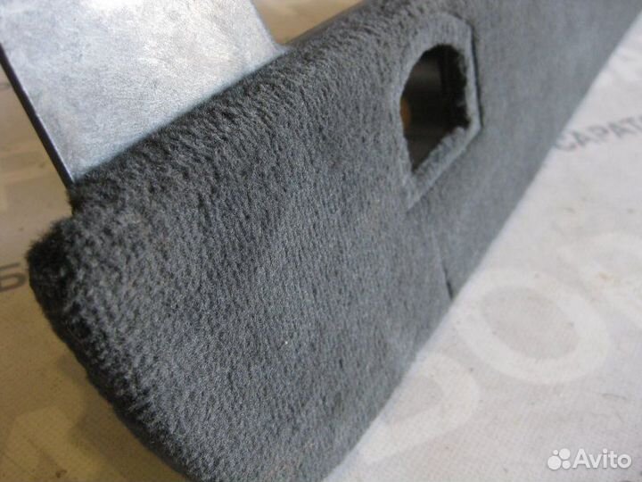 Пол багажника правый Volkswagen Touareg кроссовер