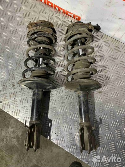 Стойка амортизационная передняя левая Toyota Terce