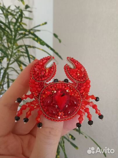 Брошь ручной работы