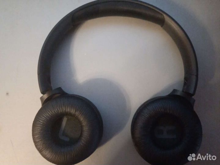 Беспроводные наушники jbl