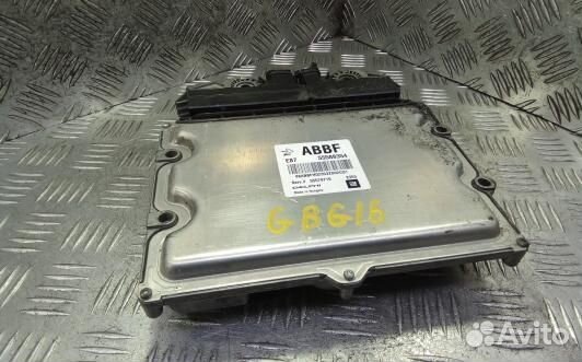 Блок управления двс chevrolet cruze J300 (GBG16PC0