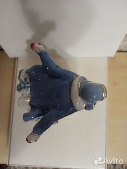 Фарфоровая статуэтка Лыжник СССР 1954г