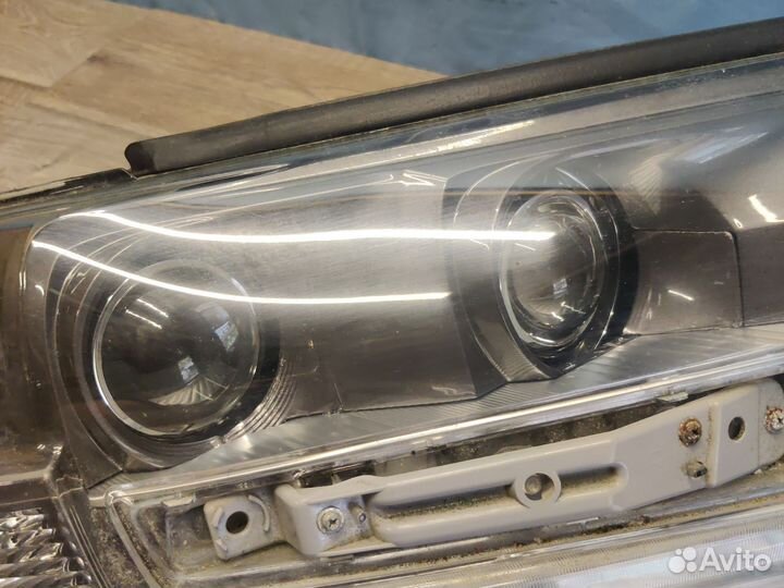 Фара правая Toyota LC200 2016г