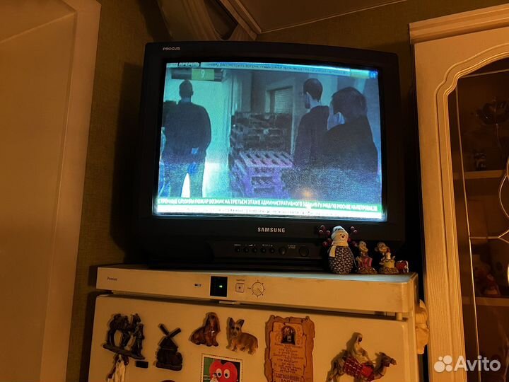Телевизор samsung