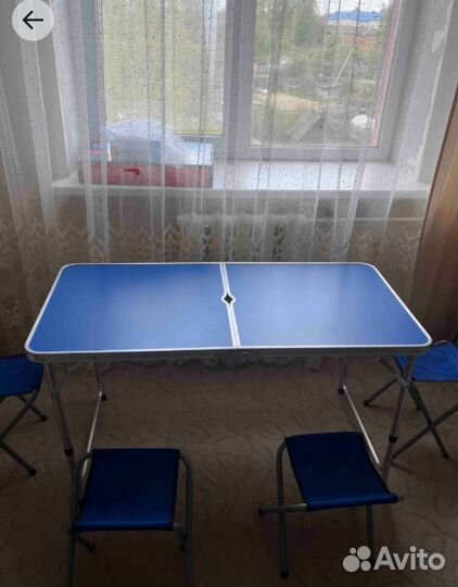 Раскладной стол и 4 стула для пикника