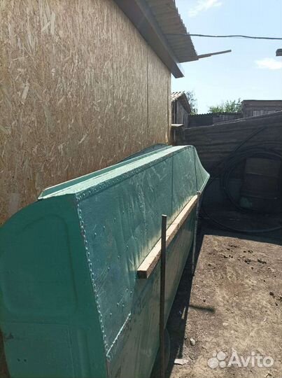 Лодка моторная с мотором