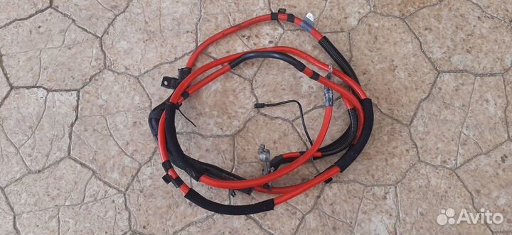 Плюсовой провод акб BMW X3 E83