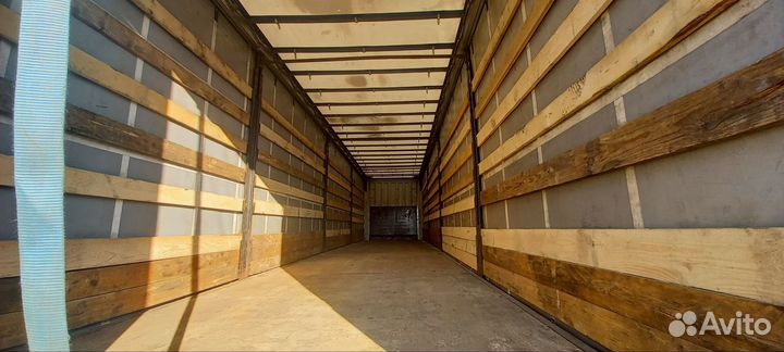 Полуприцеп шторно-бортовой Krone SD, 2011