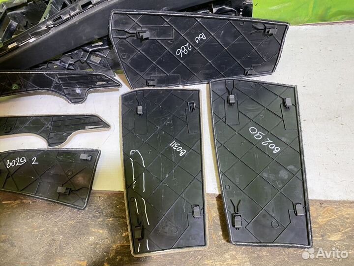 Подлокотник накладка BMW X5 E70 X6 E71