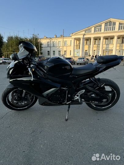 Suzuki GSX-R 600 (K8)