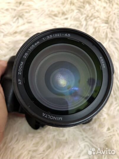 Зеркальный фотоаппарат