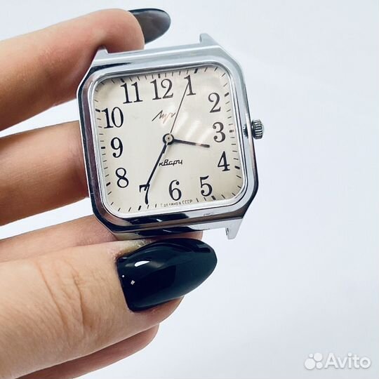 Часы СССР Луч Кварц 2356