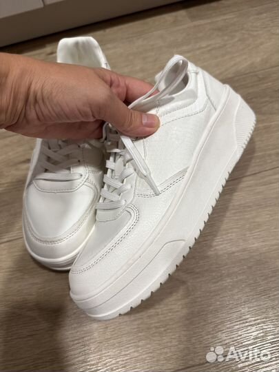 Кроссовки zara новые