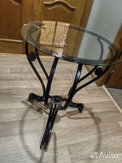 Столик кофейный круглый