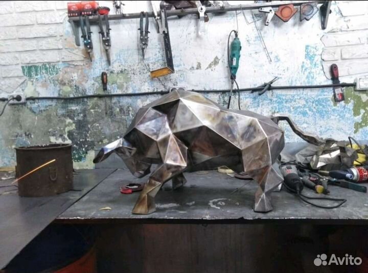 Полигональная фигура арт обьект