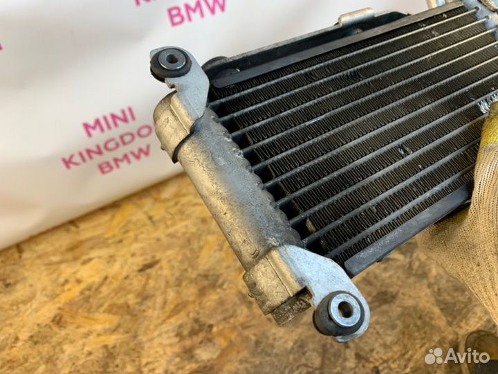 Радиатор масляный Bmw 1-Series E82 N55B30 2011