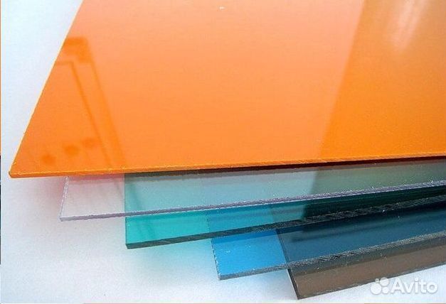 Мoнoлитный поликаpбонат для козырька