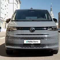 Volkswagen Multivan 1.5 AMT, 2023, 1 500 км, с пробегом, цена 6 790 000 руб.