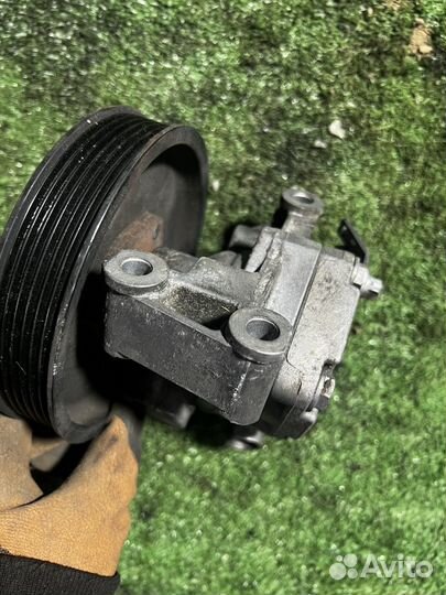 Насос гур Mercedes-Benz C класс 2.2 CDI W203 OM646