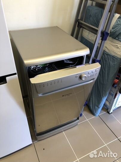 Посудомоечная машина (45 см) Hotpoint-Ariston