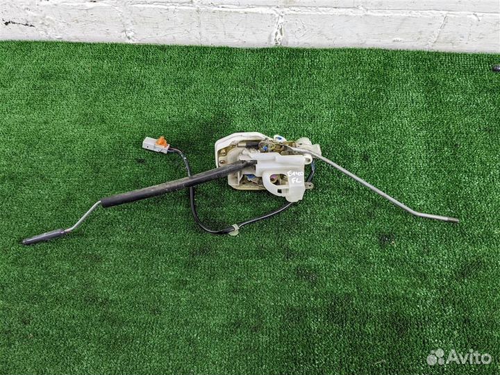 Замок двери передней левой Honda CR-V 1 (RD3) 2001