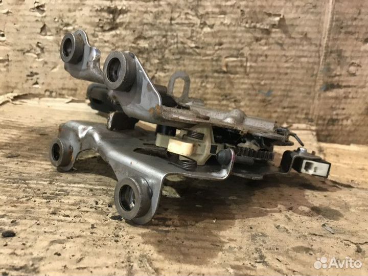 Рычаг стояночного тормоза Toyota Alphard