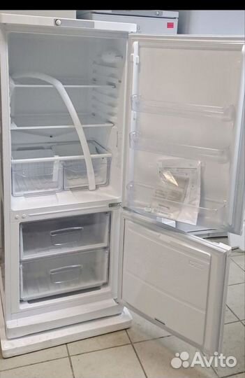 Новый холодильник Indesit
