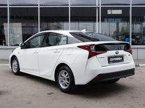 Toyota Prius 1.8 CVT, 2019, 113 100 км, с пробегом, цена 2 069 000 руб.