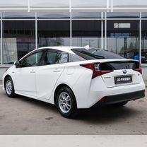 Toyota Prius 1.8 CVT, 2019, 113 100 км, с пробегом, цена 1 999 000 руб.