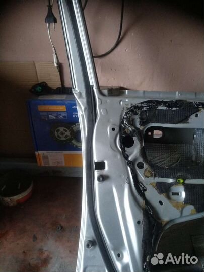 Дверь передняя левая toyota corolla 120