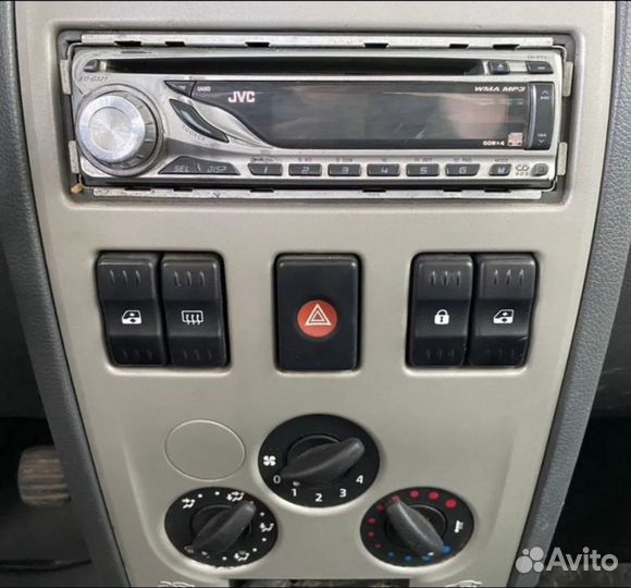 Renault Logan 1.6 МТ, 2006, 100 600 км