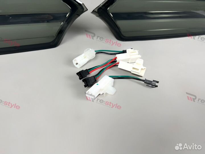 Стопы Toyota Corolla 180 16-19г Дымчатые Vland