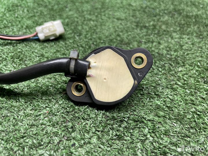 Датчик скорости нейтрали Suzuki GSX-R 1000 K3 K4 T