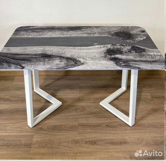 Компьютерный стол 'Irish Card'