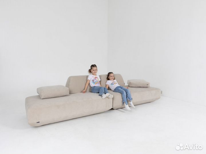 Диван со спальным местом 2700х1650 мм